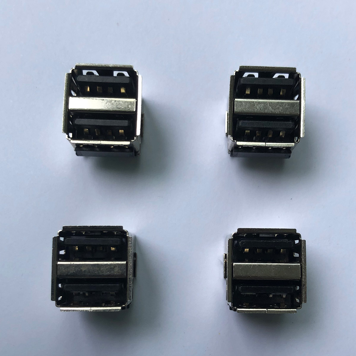 EAST-USB223X102X 双层USB 2.0 AF 90度沉板 H10.50mm