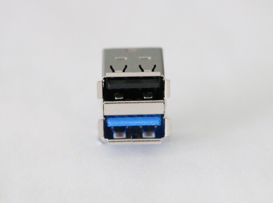 EAST-USB226X1021 双层USB 2.0(黑色)+3.0（兰色）